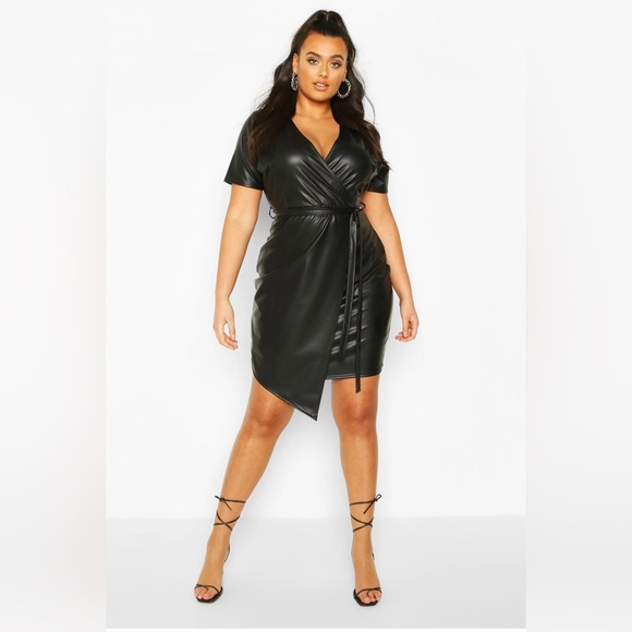 Boohoo | Faux Leather Dress | Ladies size 16 - Picture 3 of 6